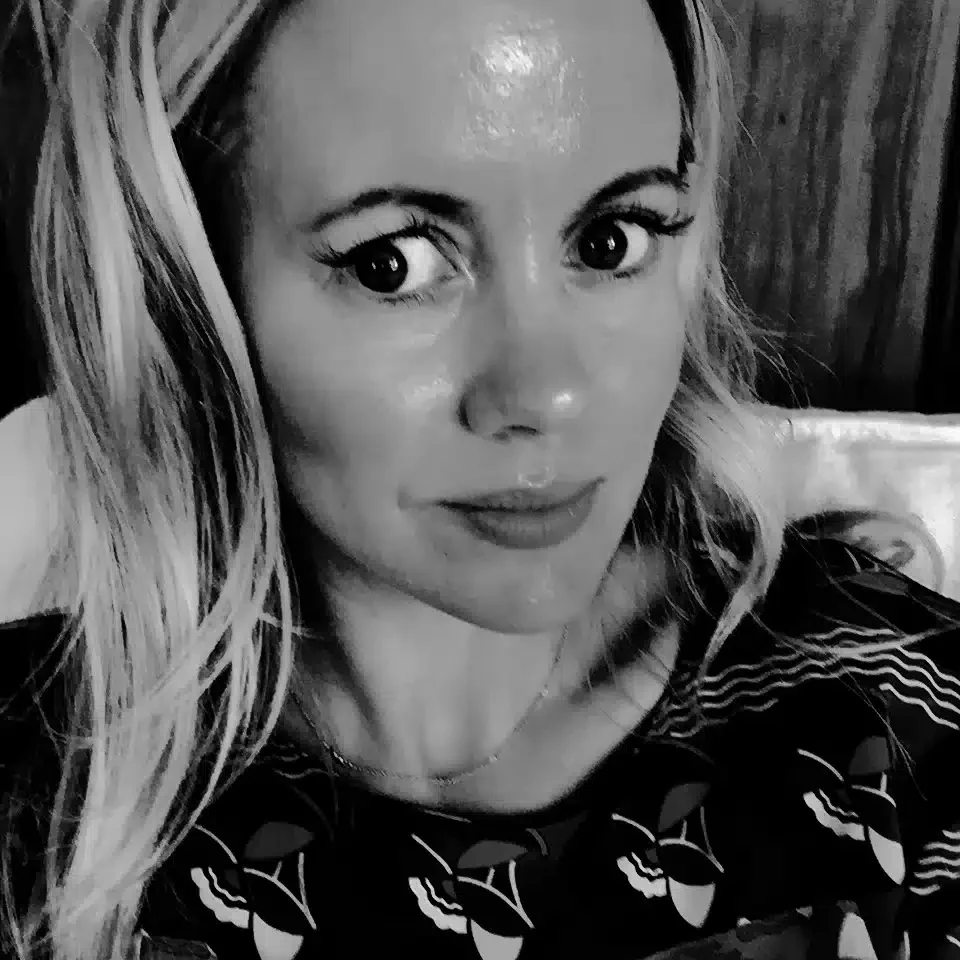 angela_0